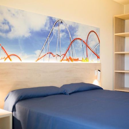 Festival Village Apartments Салоу Екстер'єр фото