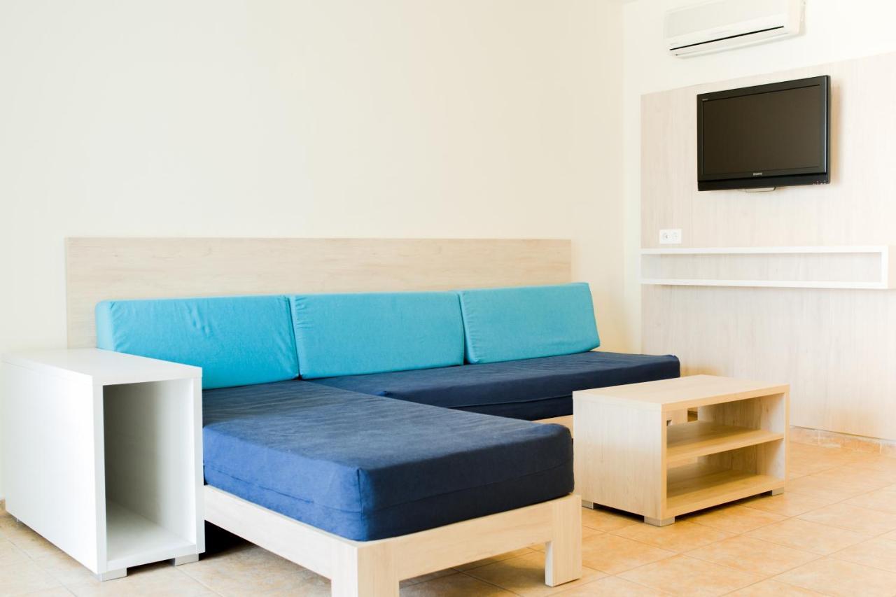 Festival Village Apartments Салоу Екстер'єр фото