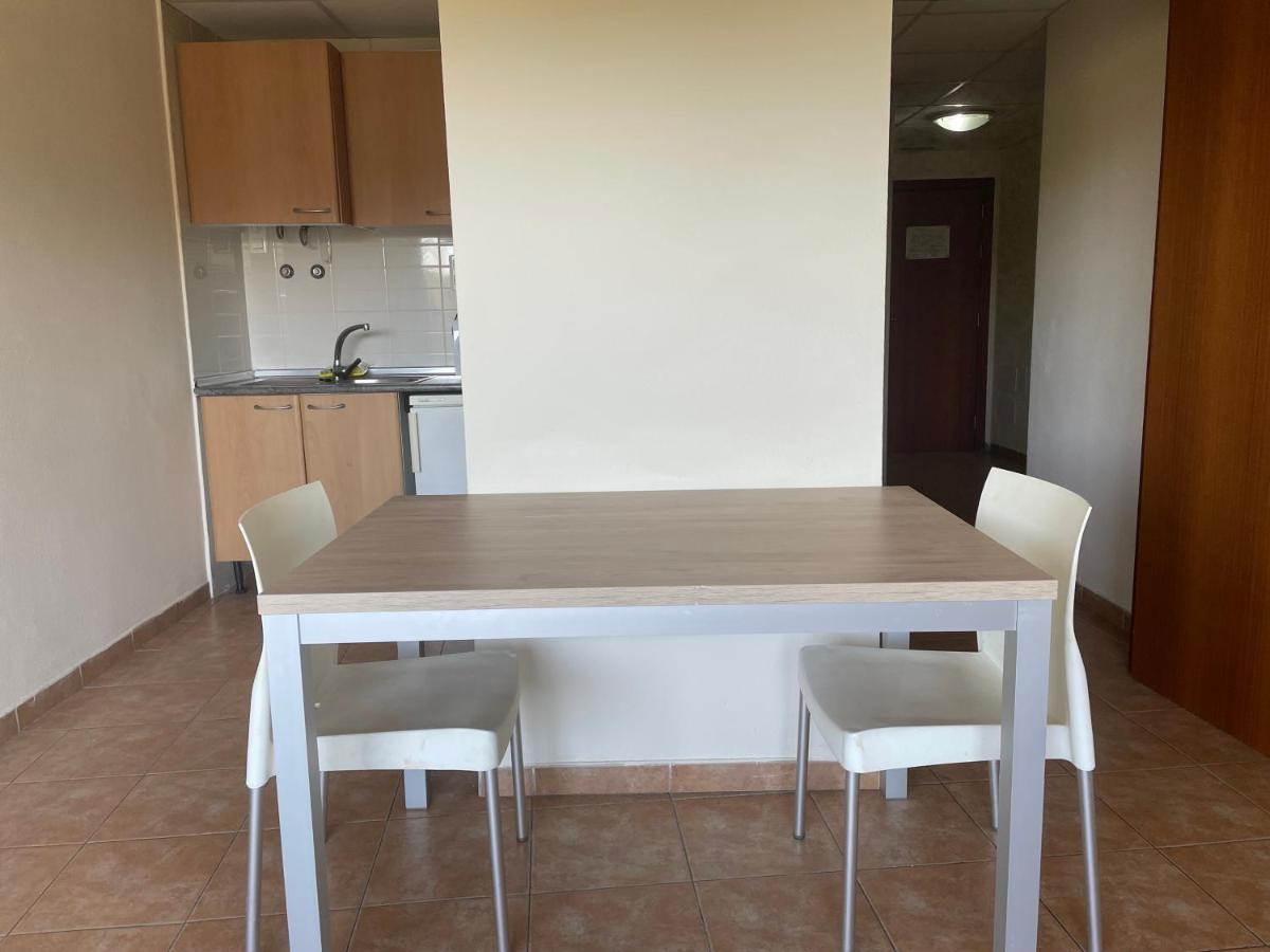 Festival Village Apartments Салоу Екстер'єр фото